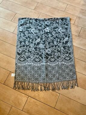 Waverly Black Charcoal Gray Blanket Scarf Wrap
